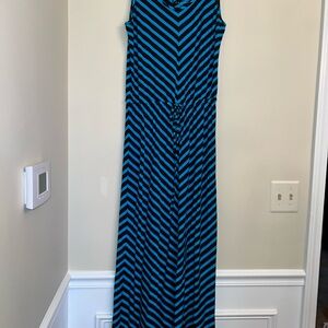 Nordstrom Caslon Chevron Striped Black and Blue Maxi Dress with Drawstring sz M